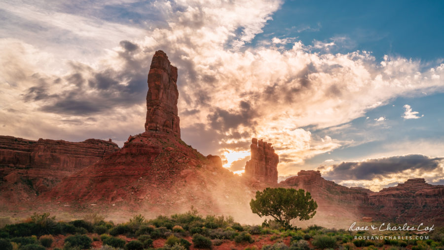 Photo of the Day – Sand and Clouds in Valley of the Gods