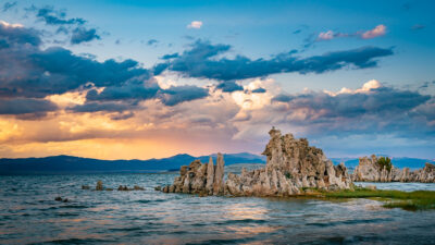 Mono Lake and Surroundings
